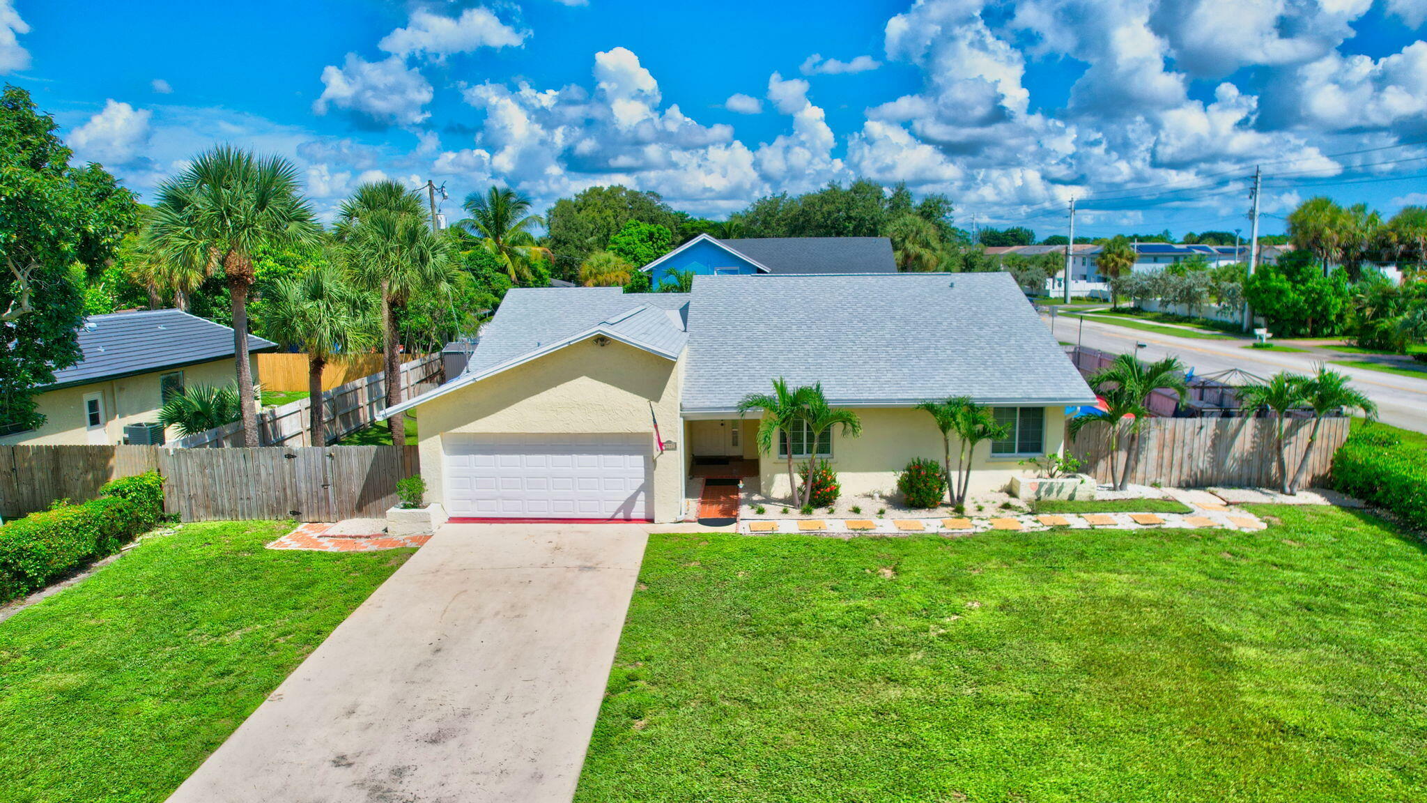 Property Photo:  4517 Palm Ridge Boulevard  FL 33445 