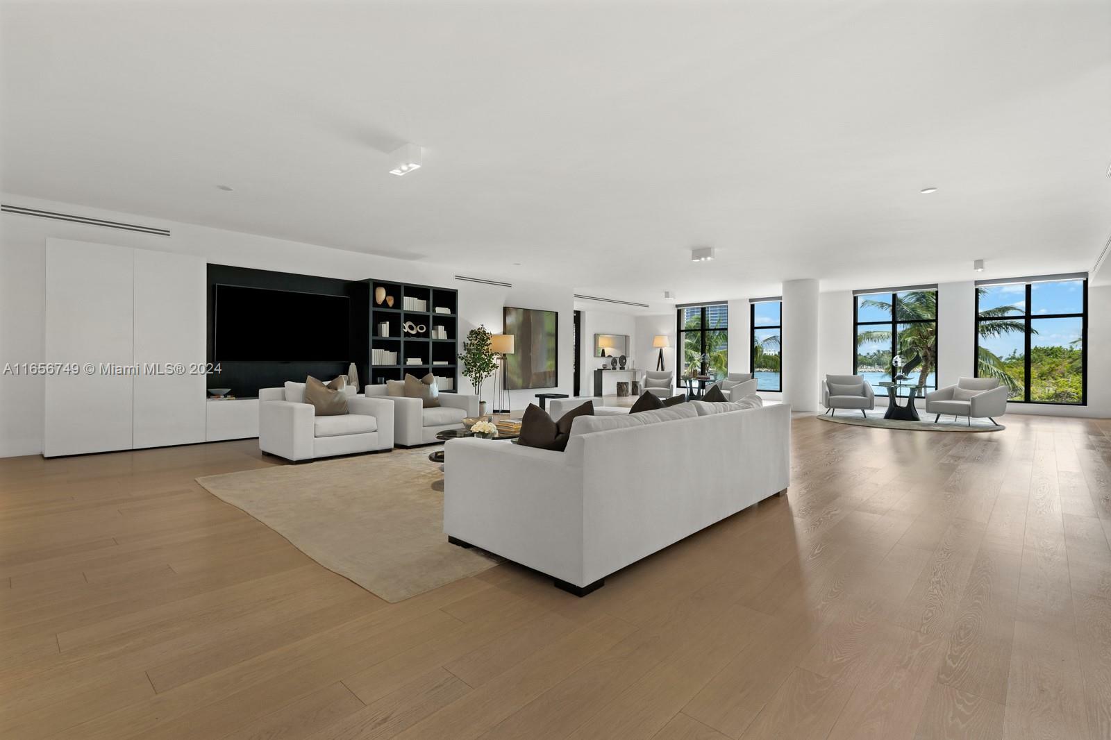 Property Photo:  7025 Fisher Island Dr 7025  FL 33109 