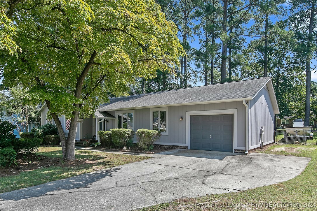 Property Photo:  5819 Hibernia Drive  NC 28314 