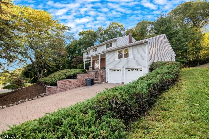 Property Photo:  43 Wolfe Dr  NJ 07465 