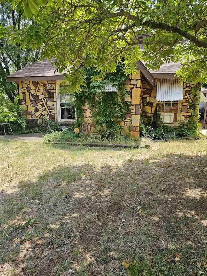 Property Photo:  1302 W Elm Ave  OK 73533-4753 