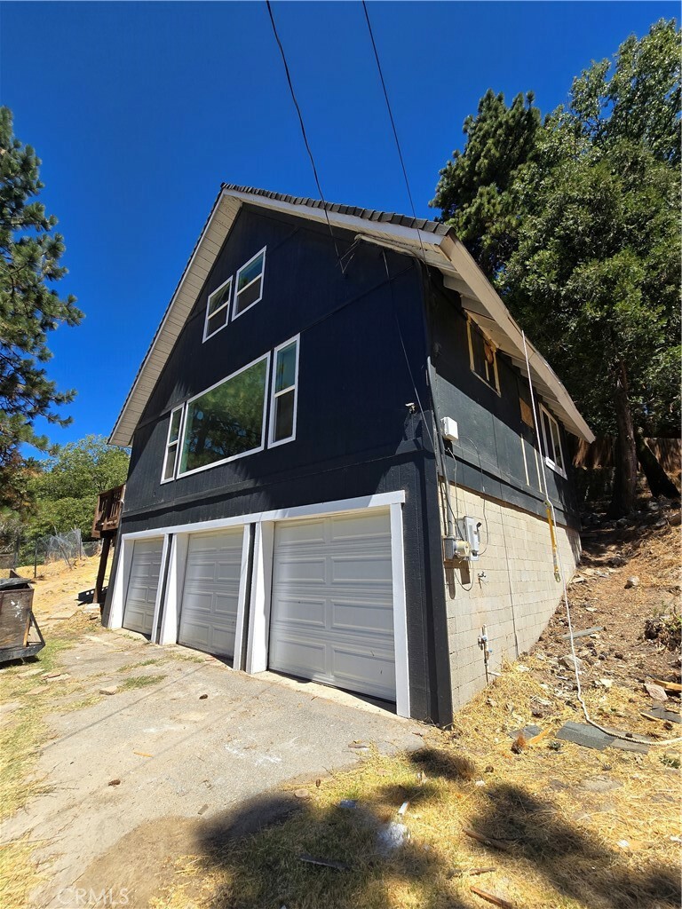 Property Photo:  21756 Devils Canyon Road  CA 92322 