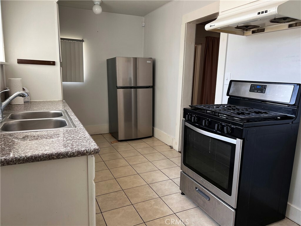 Property Photo:  328 W 2nd St  CA 91773 