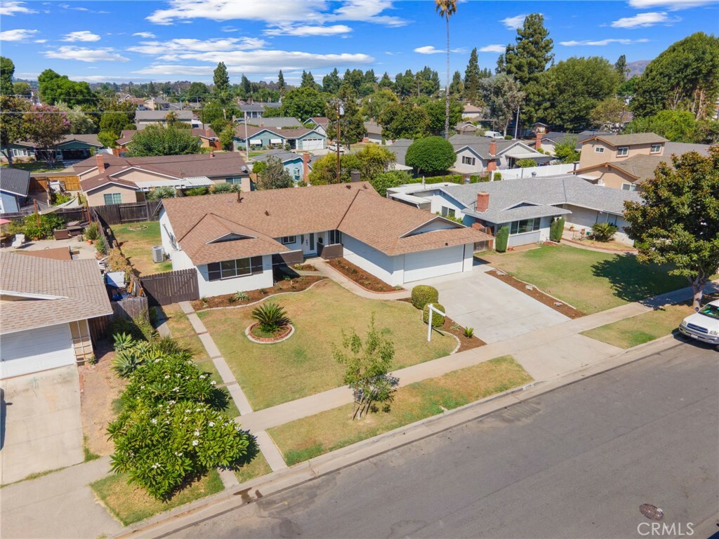 Property Photo:  2113 Hamer Drive  CA 92870 