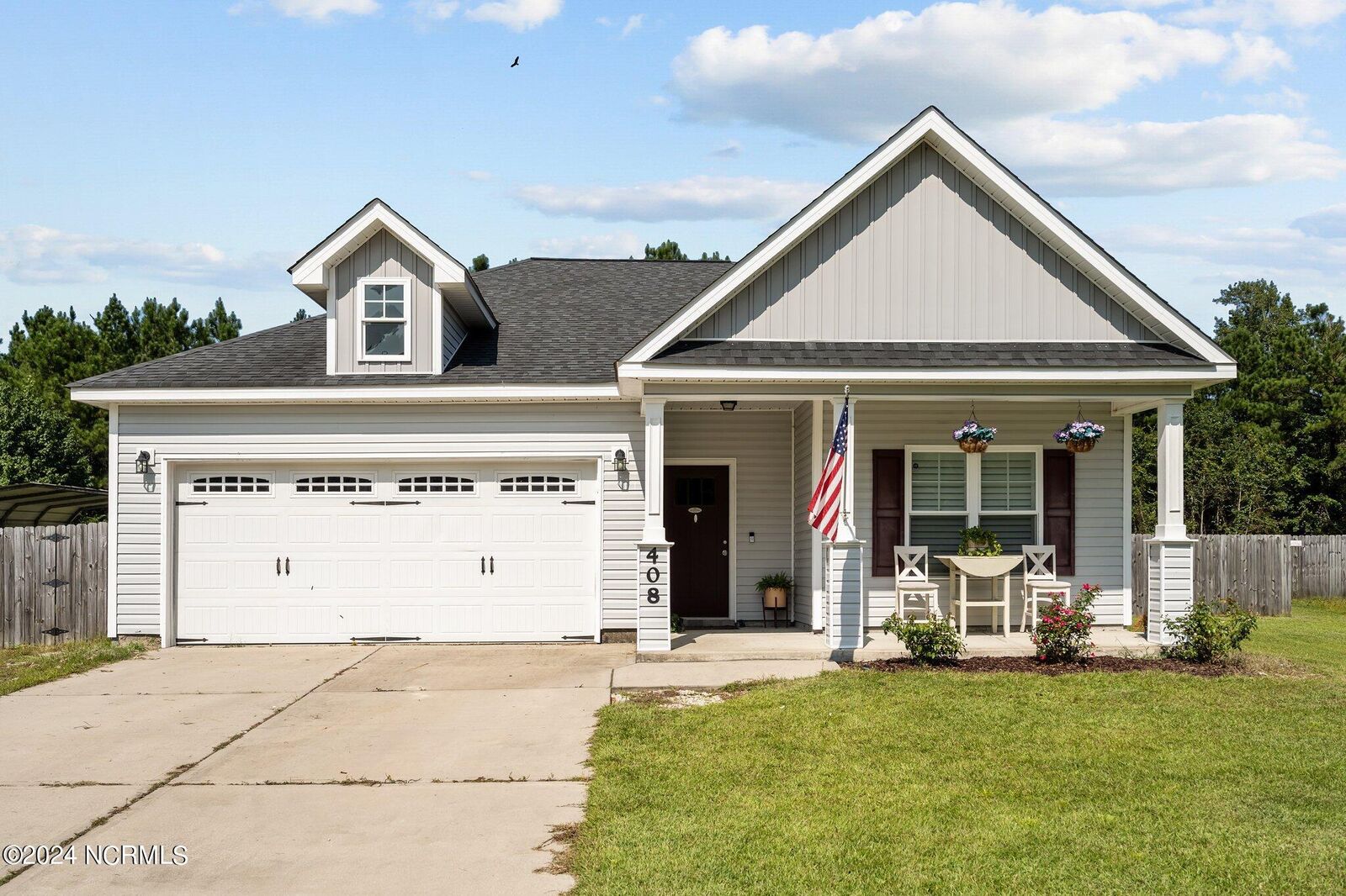 Property Photo: 408 Old Stage Road NC 28574