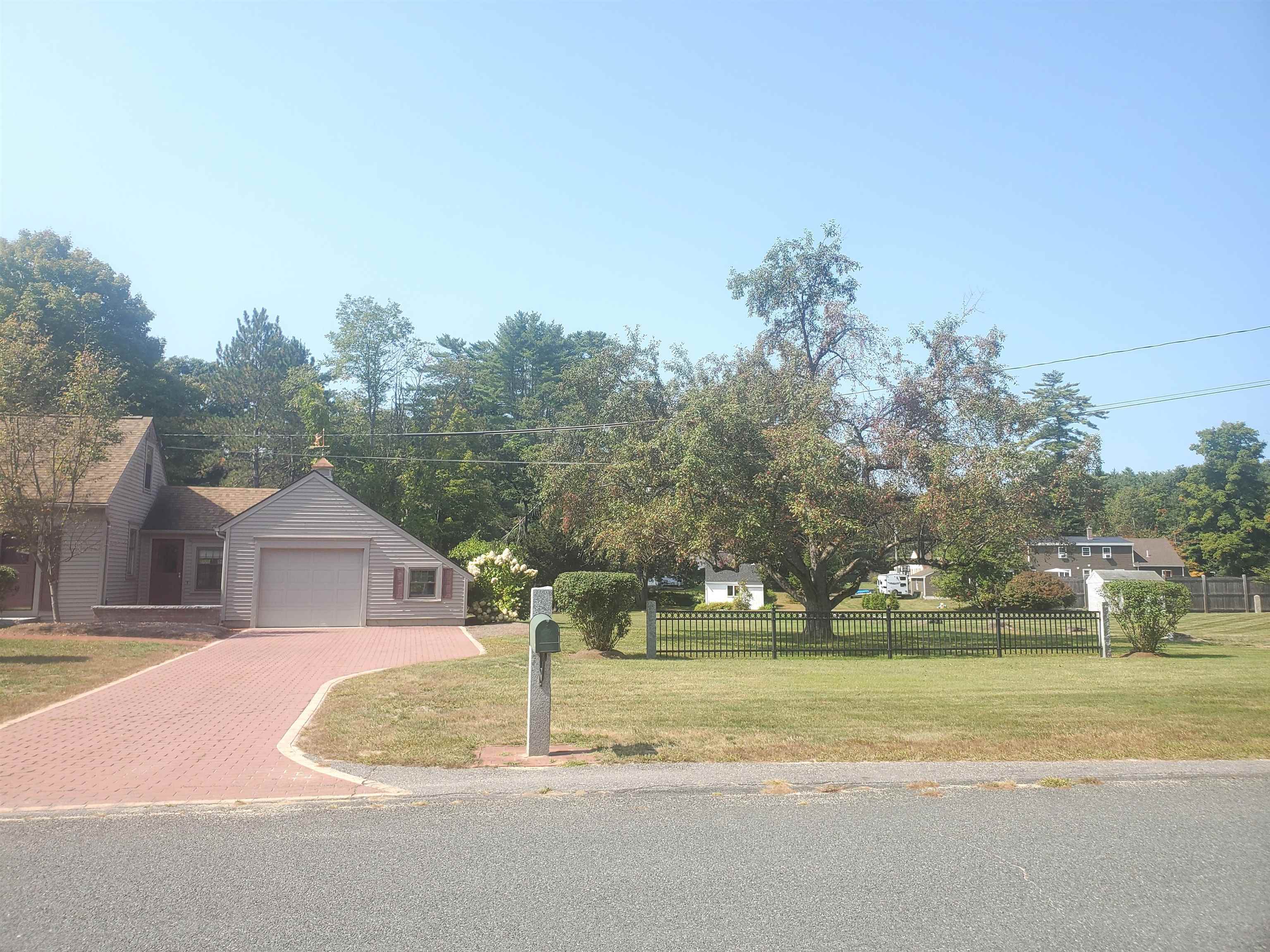 Property Photo:  78-82 Centerview Drive  NH 03446 