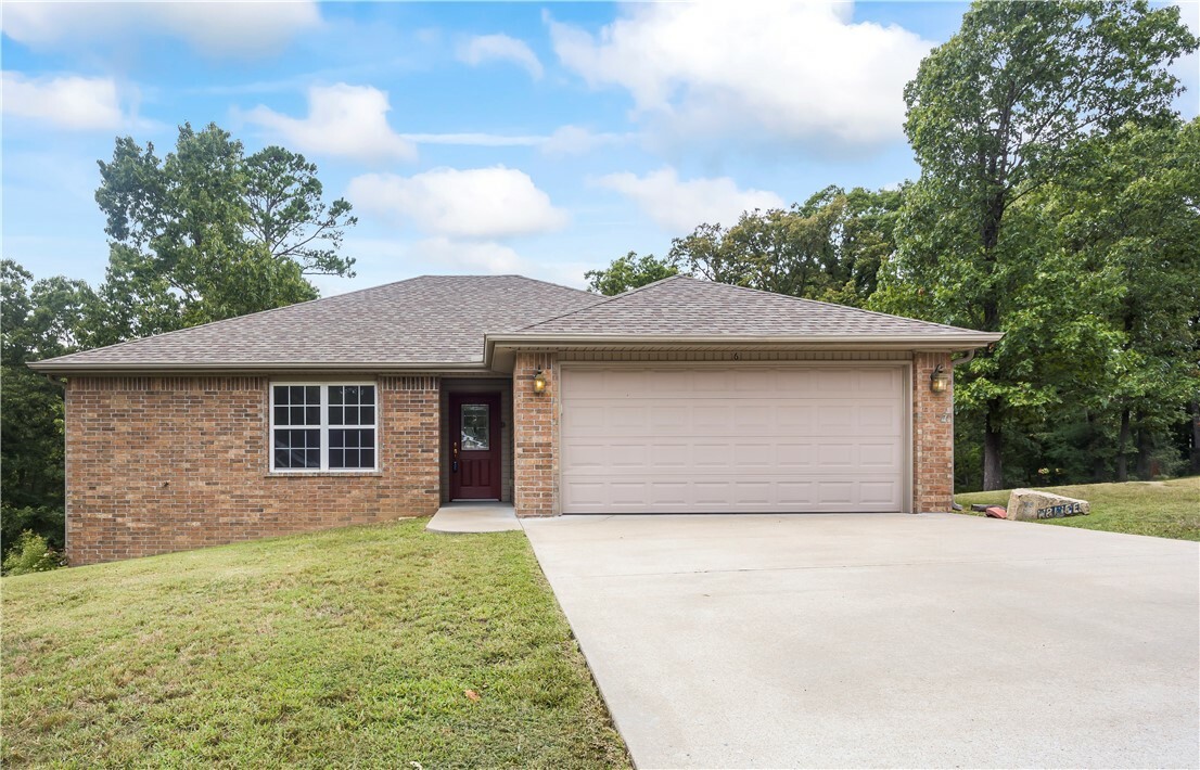 Property Photo:  6 St. Agnes Lane  AR 72714 