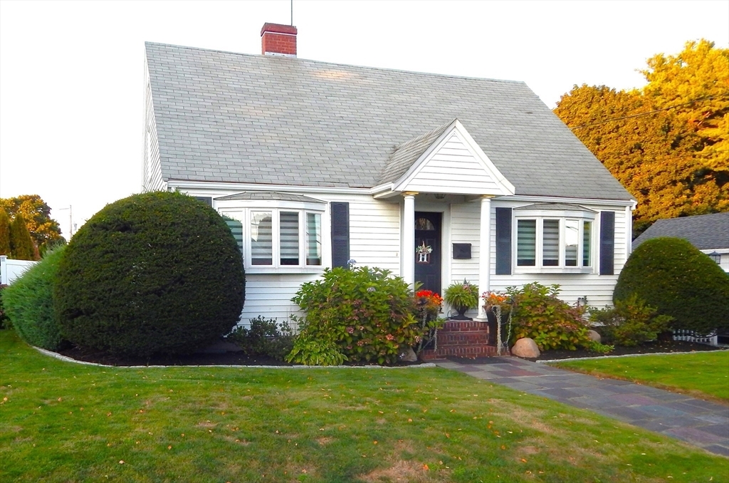 Property Photo:  74 York Rd  MA 01904 