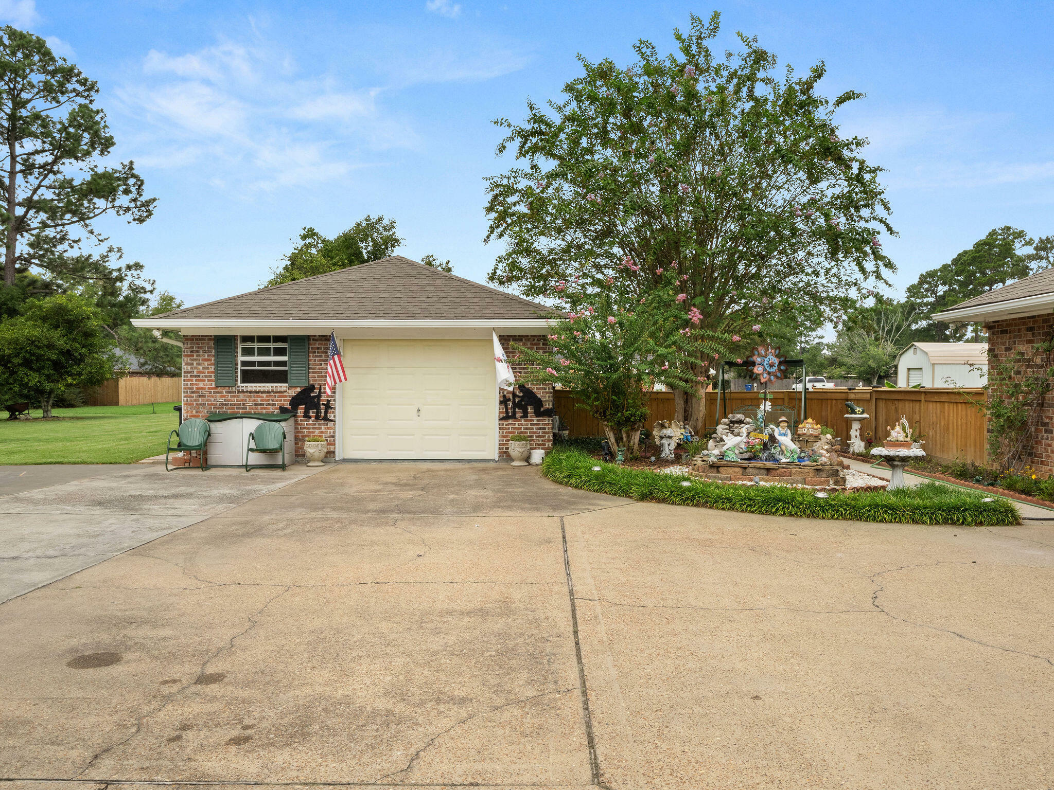 Property Photo:  1141 Allison Dr  LA 70634 