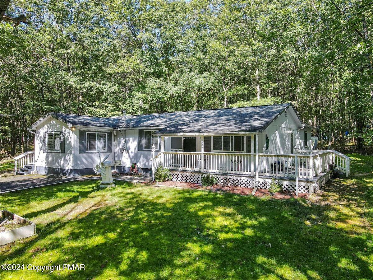 109 Sassafras Road  Albrightsville PA 18210 photo