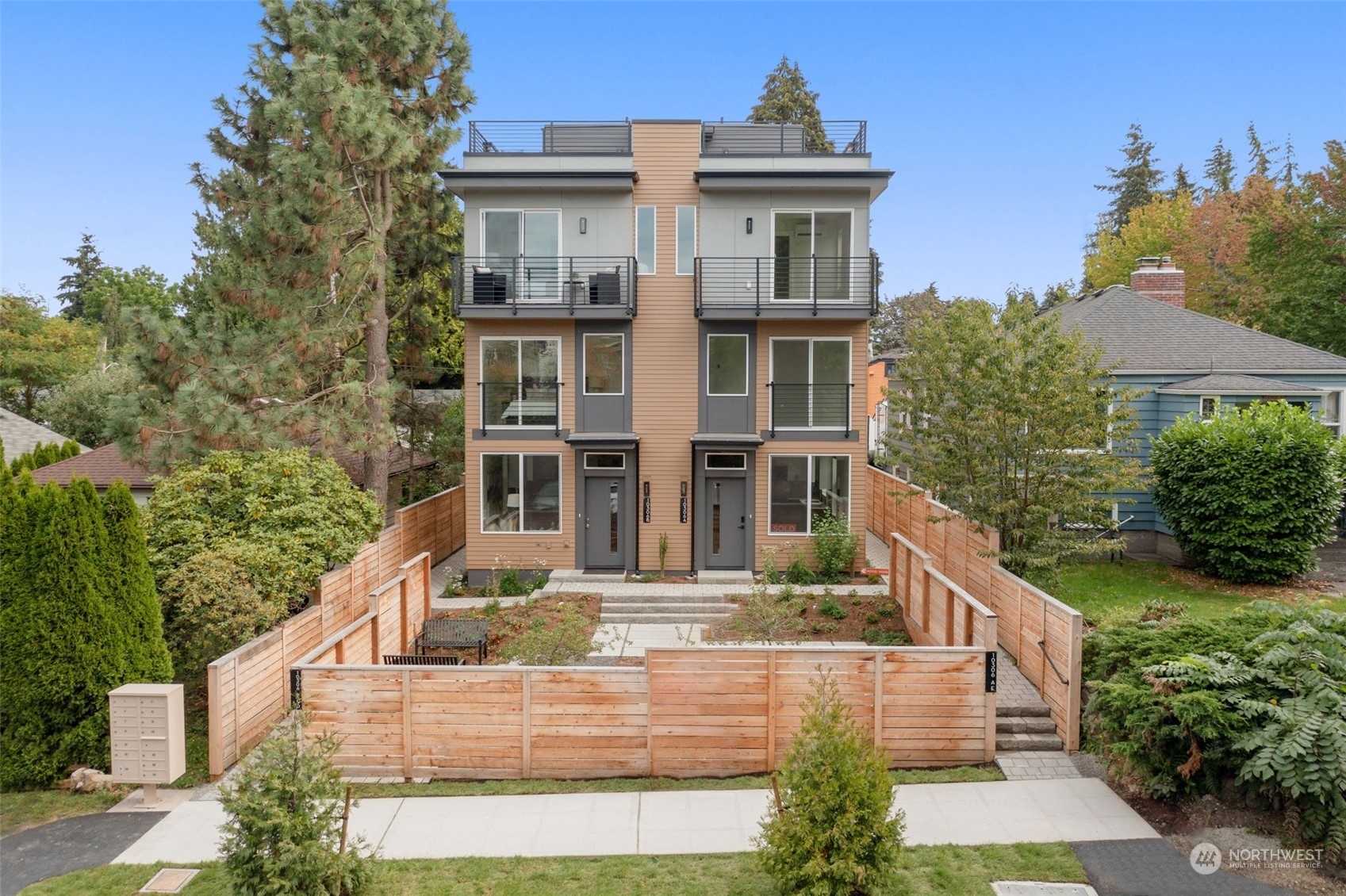 Property Photo:  10306 D Midvale Avenue N  WA 98133 