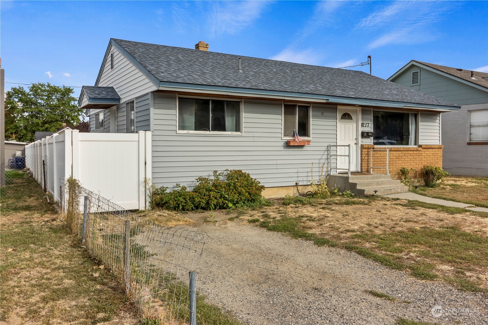 Property Photo:  217 Fuller Street  WA 98801 