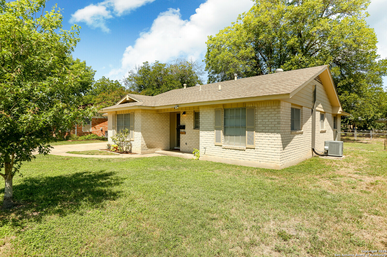 Property Photo:  5043 Hershey Dr  TX 78220 