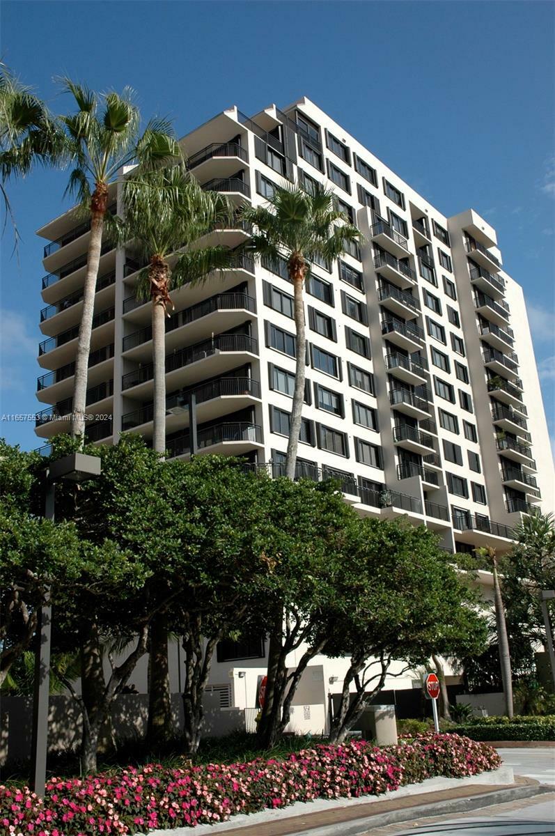 Property Photo:  540 Brickell Key Dr 1426  FL 33131 