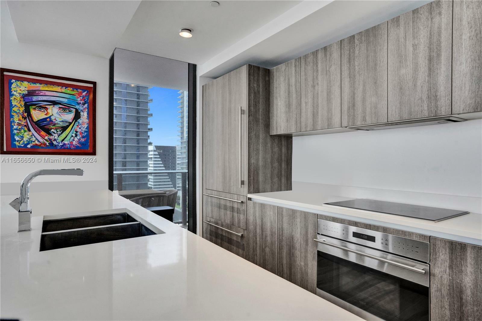 Property Photo:  801 S Miami Ave 1801  FL 33130 