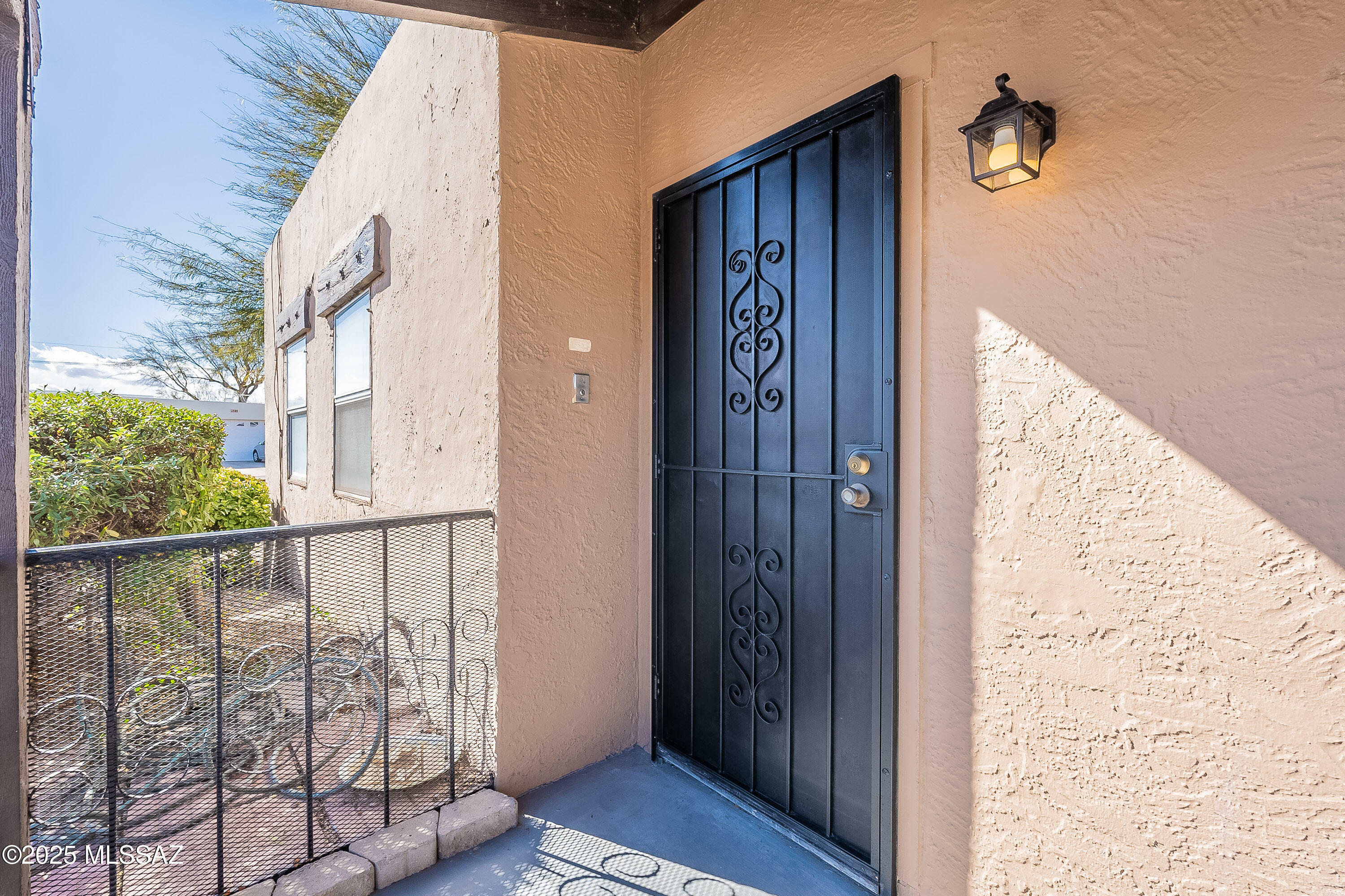 Property Photo:  151 E Santa Rebecca Drive  AZ 85614 