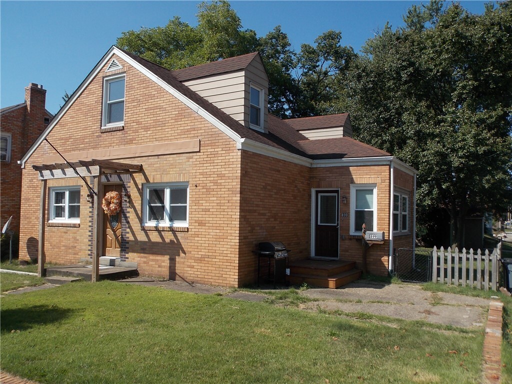 Property Photo:  899 Fulton St.  PA 15005 