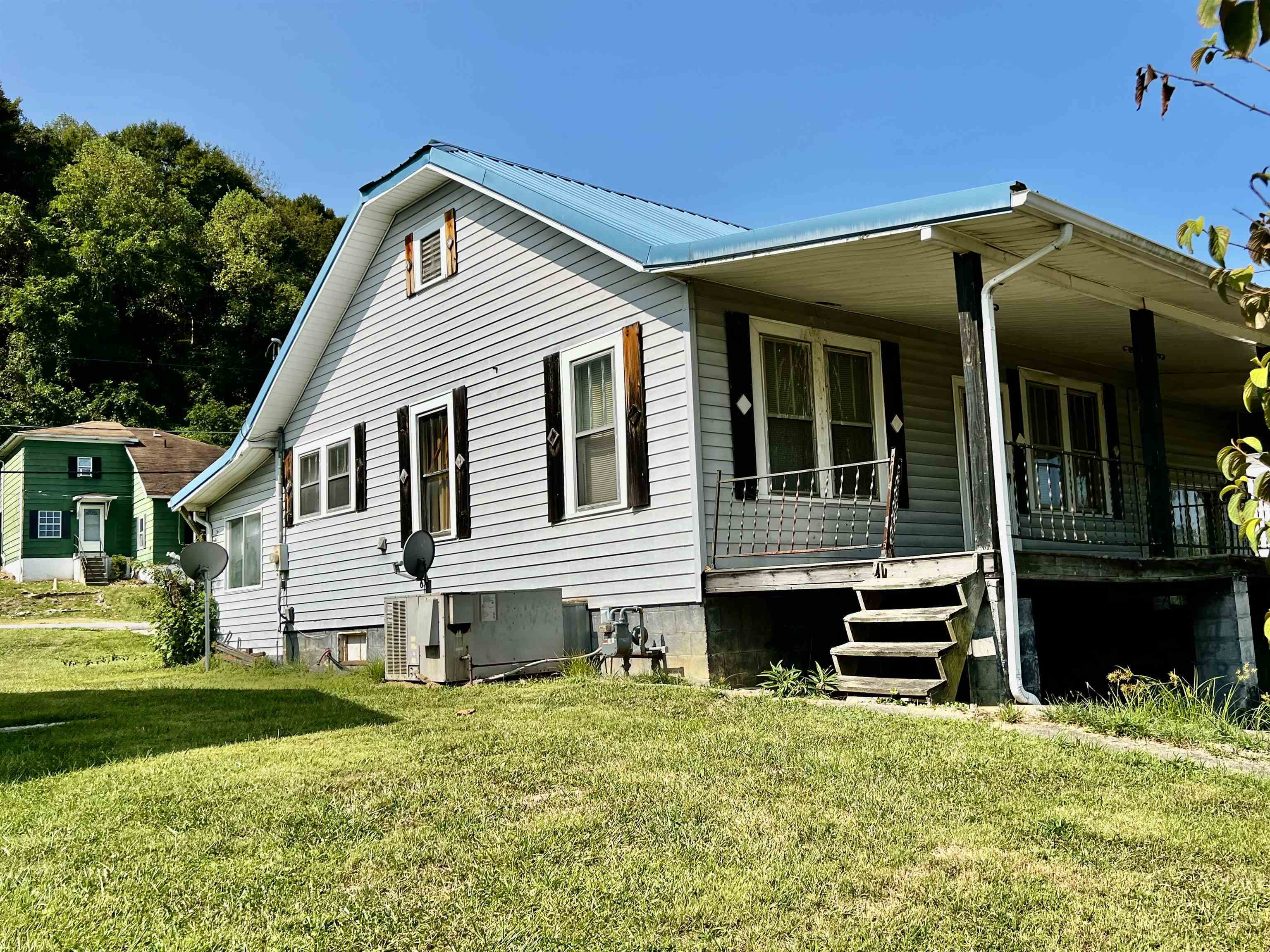 Property Photo:  407 Sycamore Street  KY 41144 