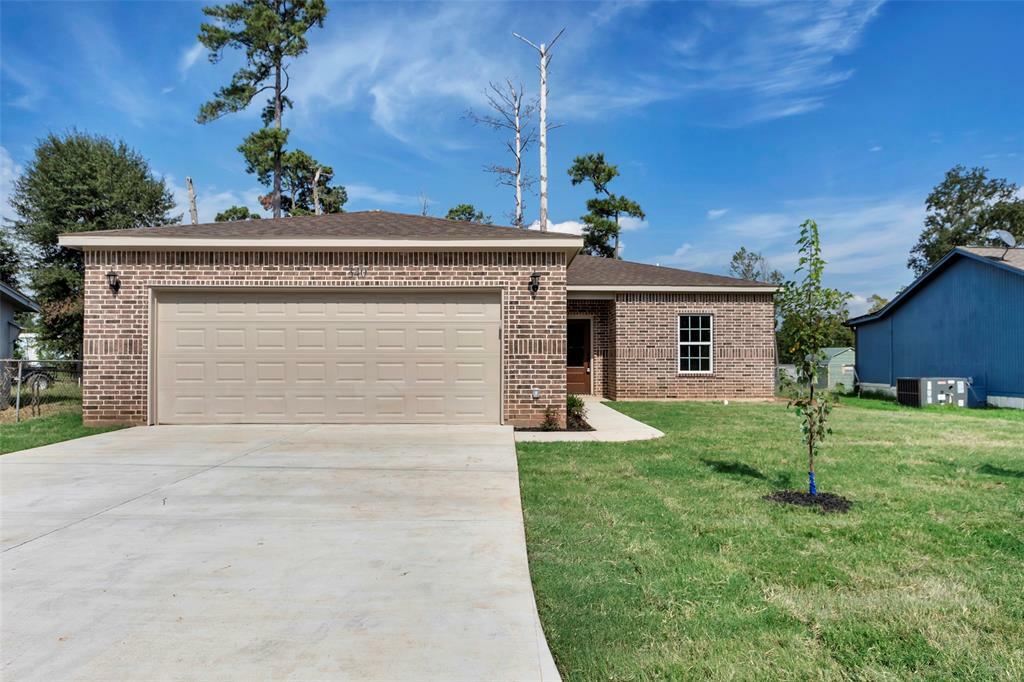 Property Photo:  340 Persimmon Road  TX 77360 