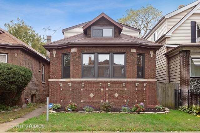 Property Photo:  8111 S Chappel Avenue  IL 60617 