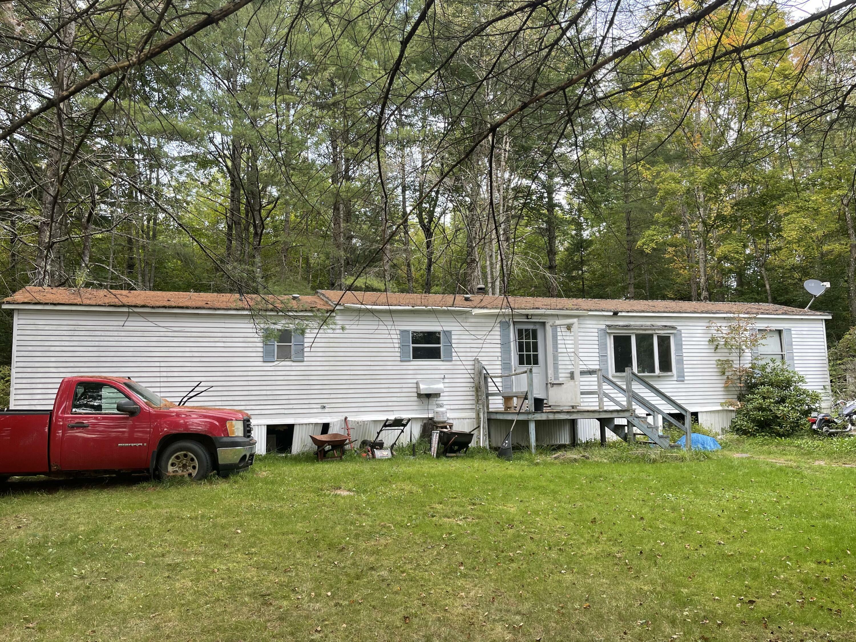 Property Photo:  260 Corinth Road  ME 04939 