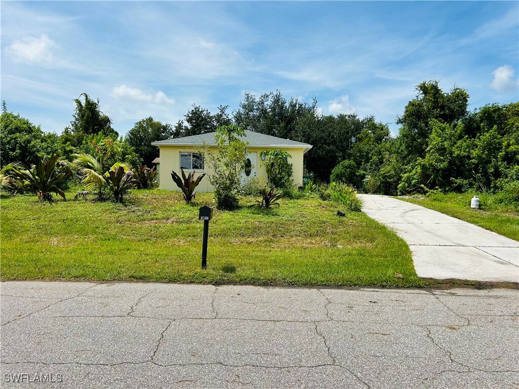 Property Photo:  5153 Hogan Street  FL 33981 