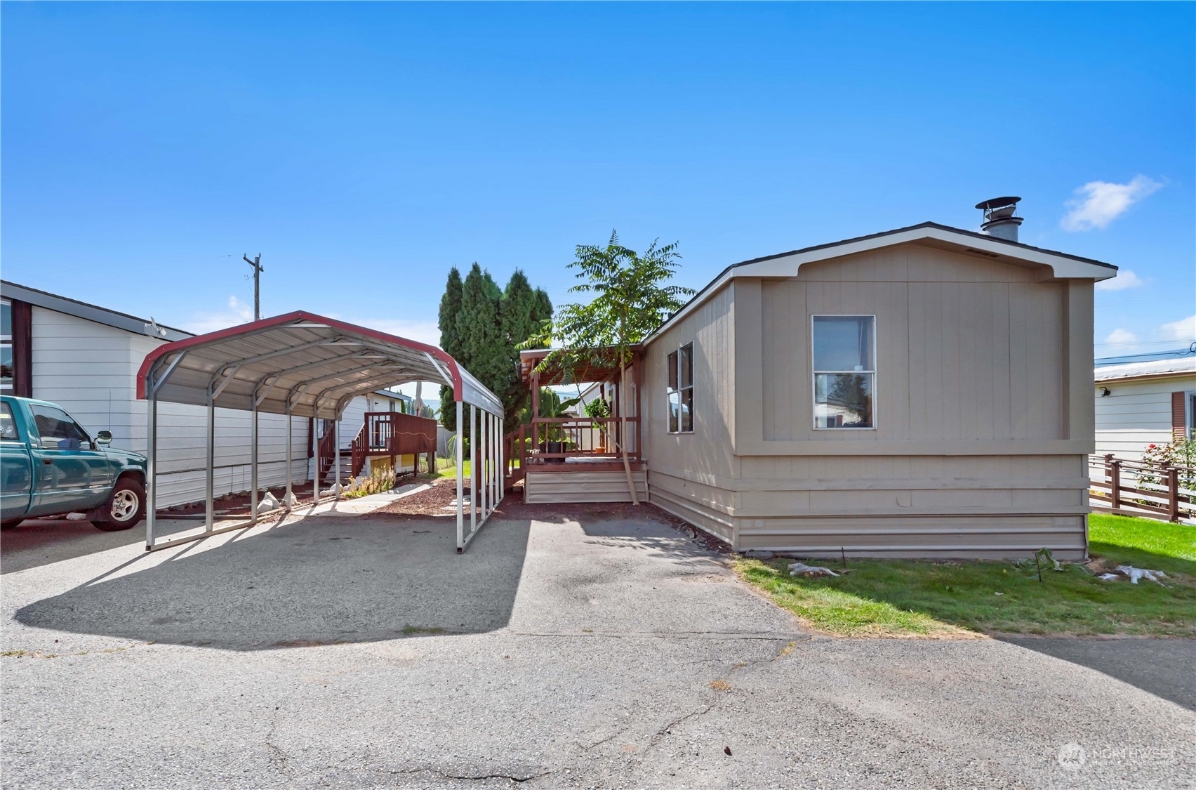 Property Photo:  455 9th Street NE 34  WA 98802 