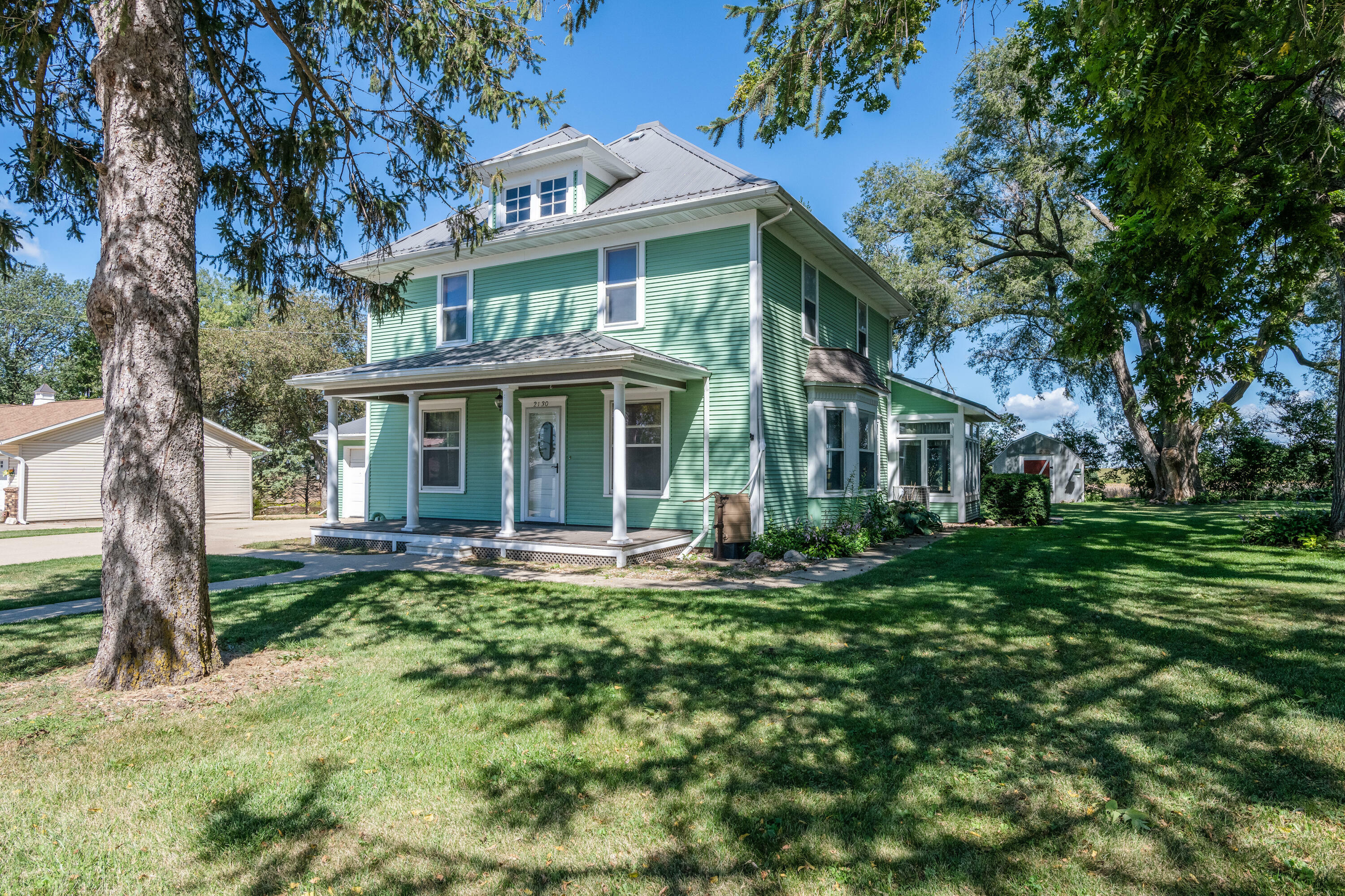 Property Photo: 2130 Park Street IA 51531