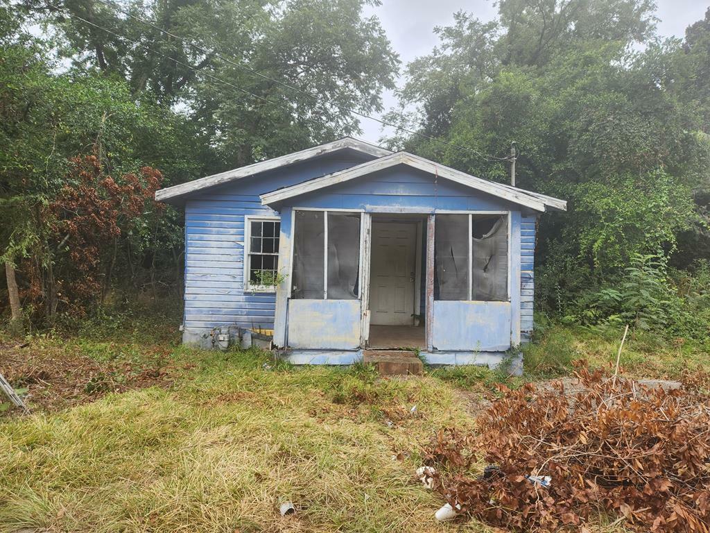 Property Photo:  439 SE Cherry Street  GA 39842 