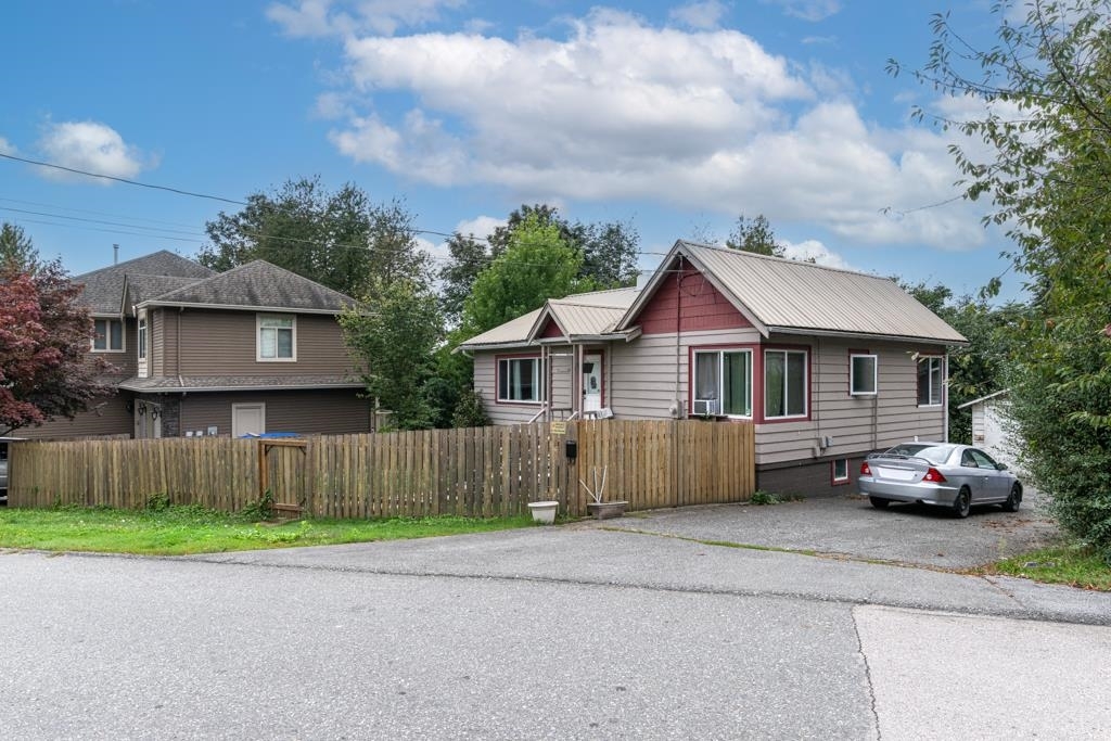 Photo de la propriété: 33959 McCrimmon Drive BC V2S 2V2