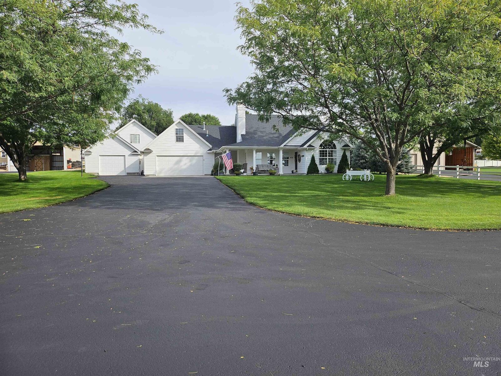 Property Photo:  400 E Chavel Drive  ID 83686 