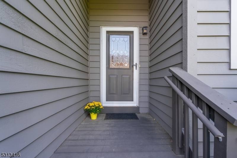 Property Photo:  7 Brookline Ct  NJ 08540 