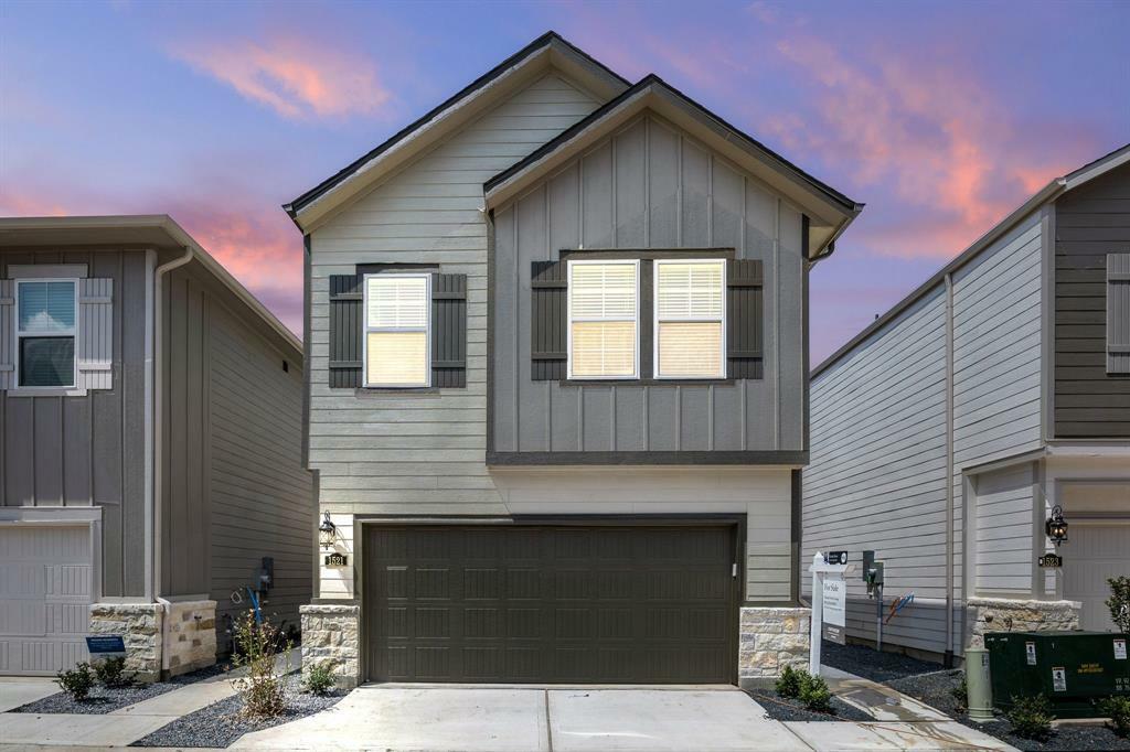 Property Photo: 1521 Red Acer Drive TX 77084