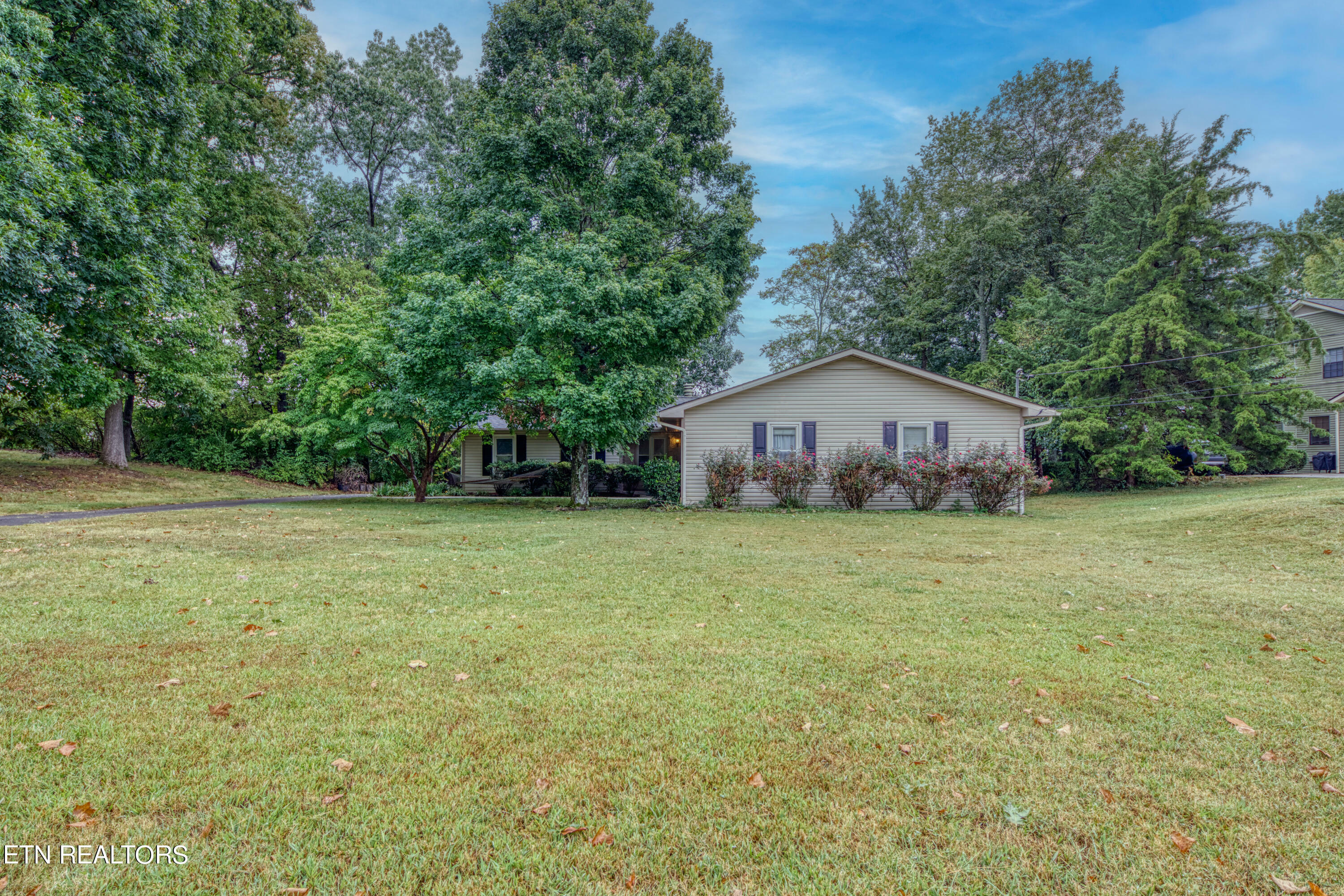 Property Photo:  404 Shelbyville Rd  TN 37922 