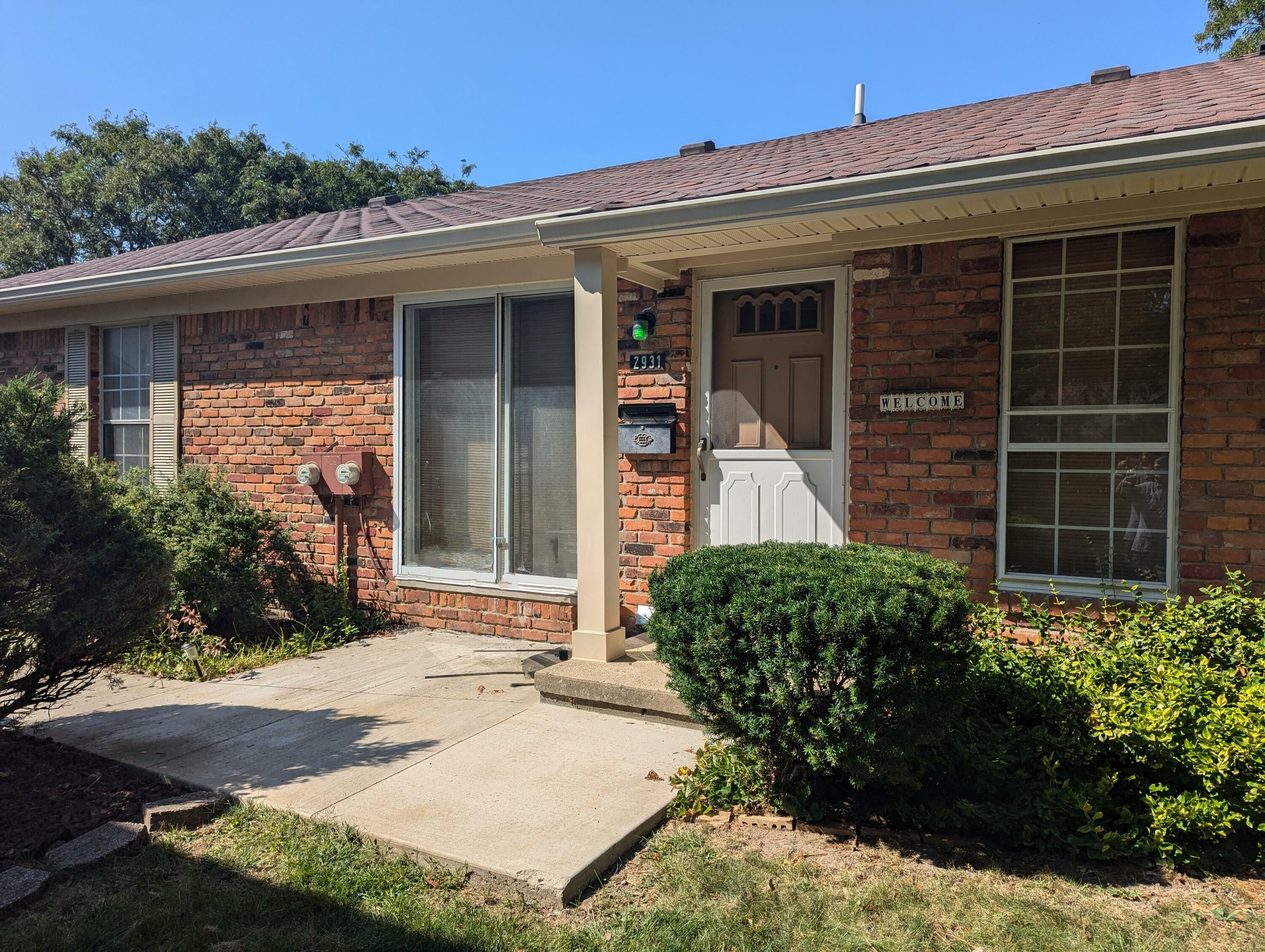 Property Photo: 2931 E Whittier Court MI 48104