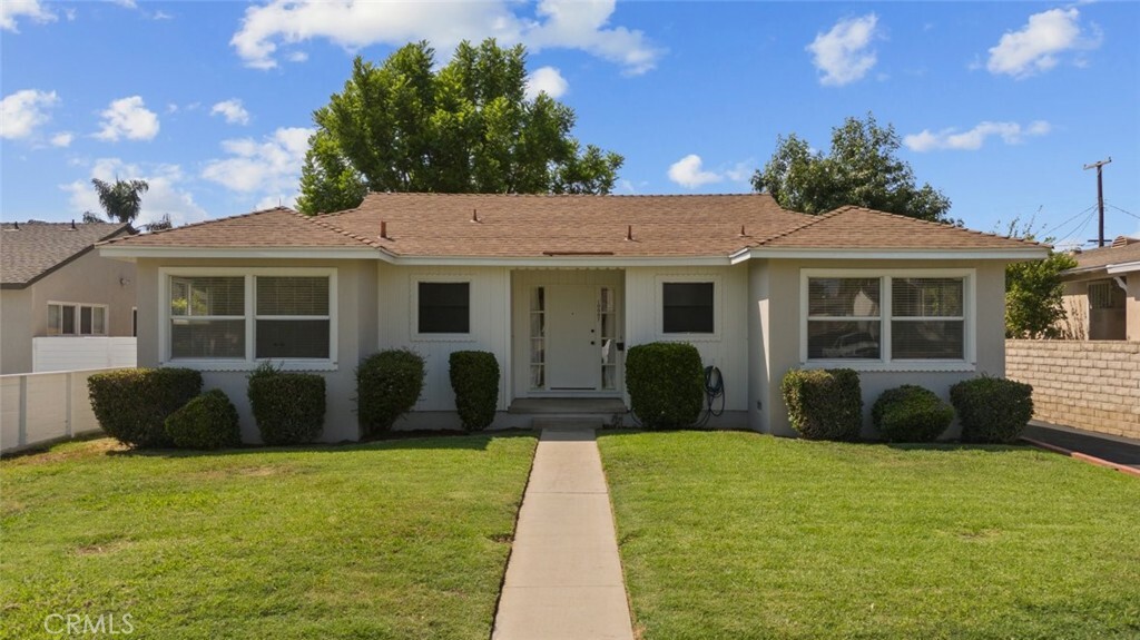 Property Photo:  10007 Burnet Avenue  CA 91345 