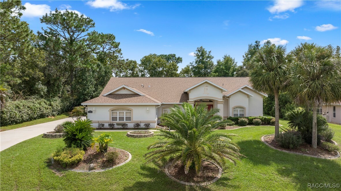 Property Photo:  1584 E Saint Charles Place  FL 34453 