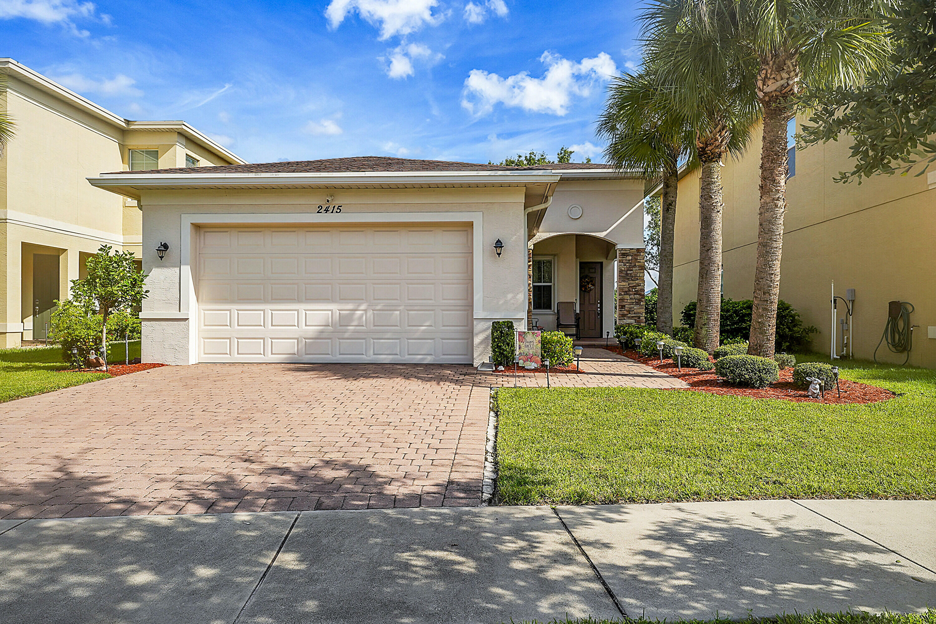 Property Photo:  2415 NW Padova Street  FL 34986 