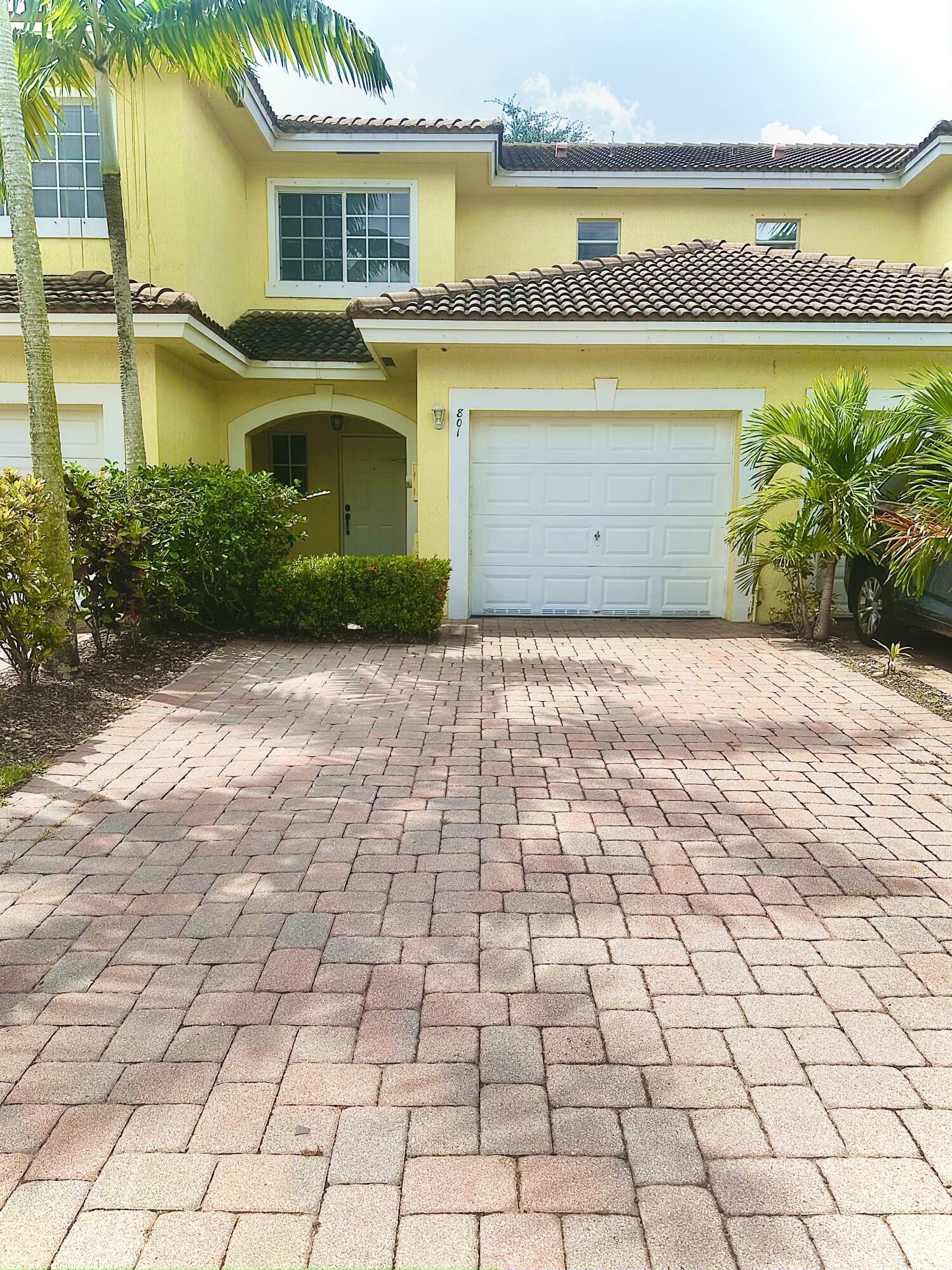 Property Photo:  801 Imperial Lake Road  FL 33413 