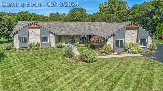 Property Photo: 10570 Cedar Valley Drive MI 48350