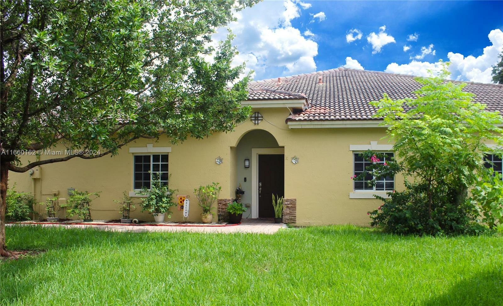 Property Photo:  1209 NE 32nd Ave  FL 33033 