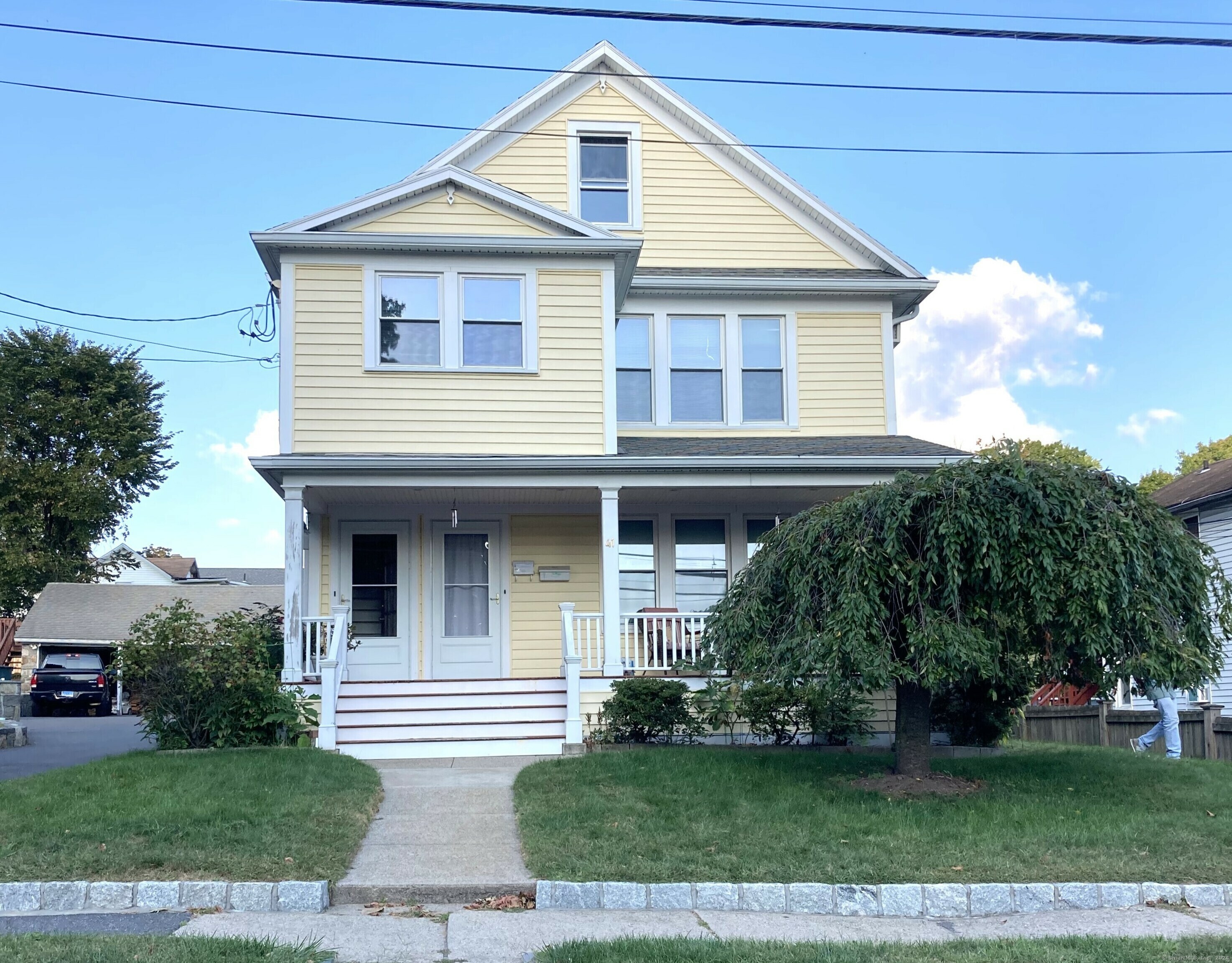 Property Photo:  41 Town Hill Avenue 2nd Floor  CT 06810 