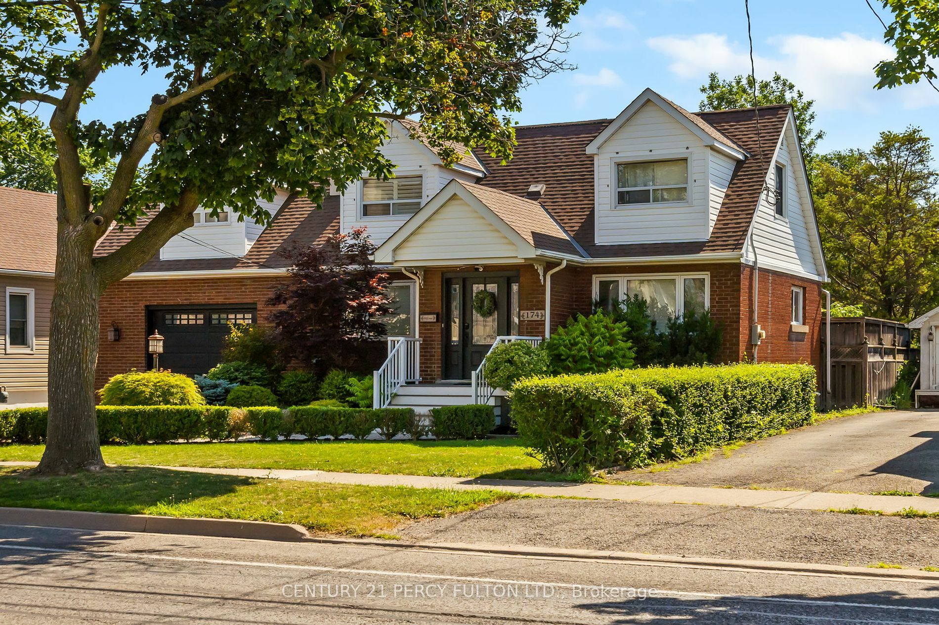 Property Photo:  174 Louth St  ON L2S 2R3 