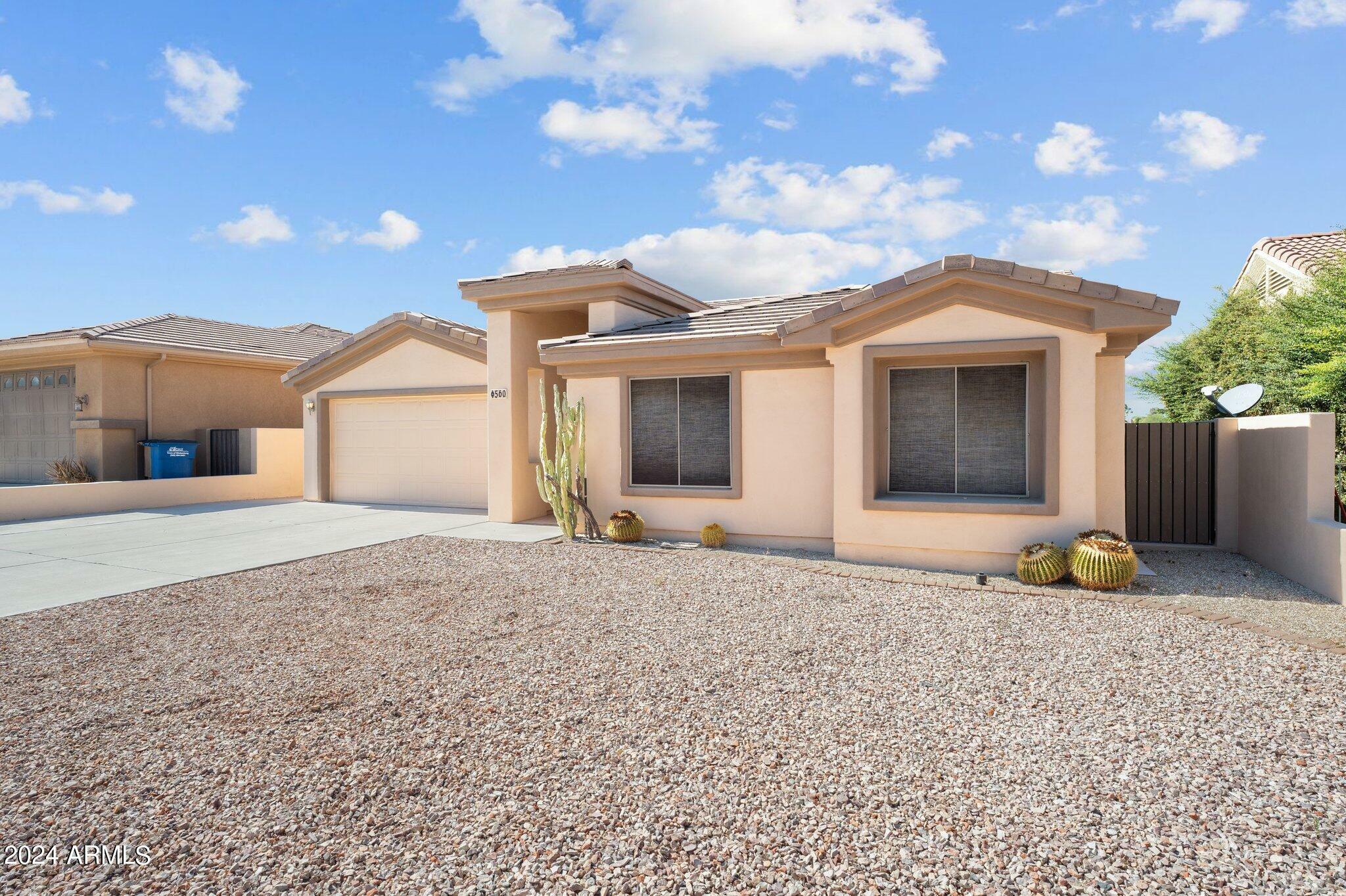 Property Photo:  560 S Lincoln Street  AZ 85390 