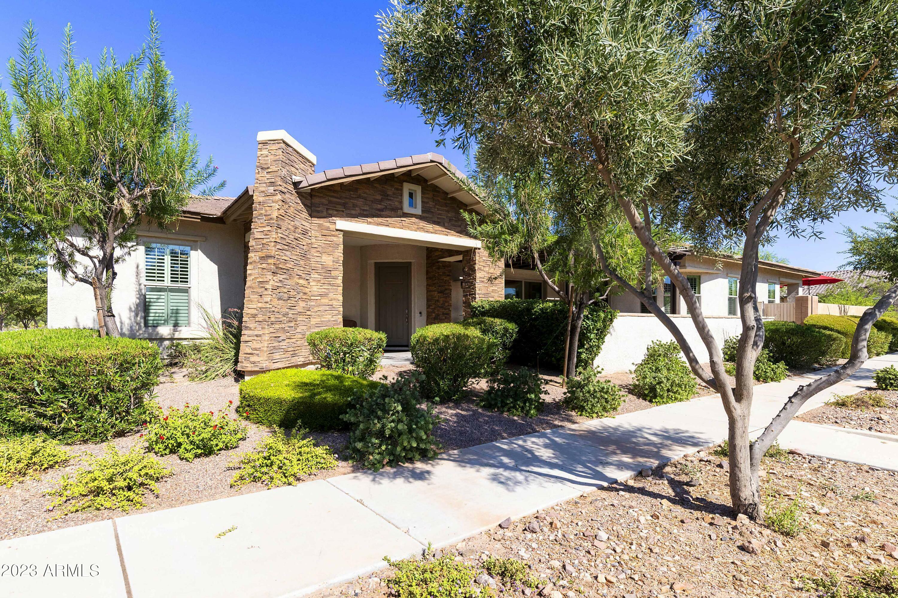 Property Photo:  10142 E Tupelo Avenue  AZ 85212 