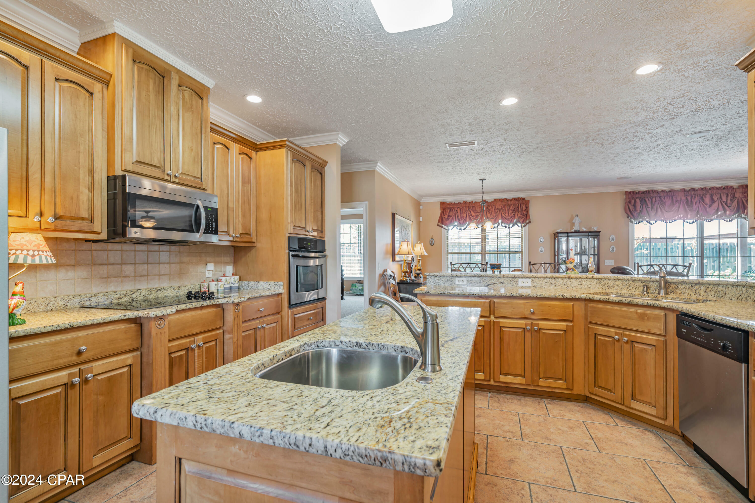 Property Photo:  3401 Hillcrest Drive  FL 32405 