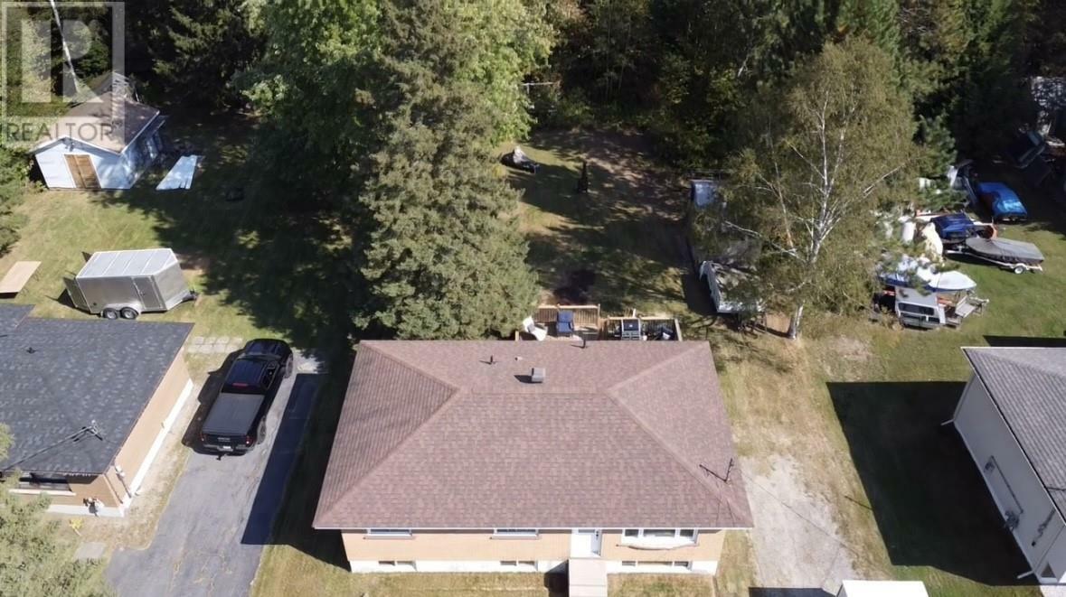 Photo de la propriété:  4872 Morrie Court  ON P3P 1H1 