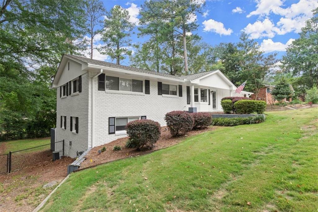 Property Photo:  2604 Sunny Lane SE  GA 30067 