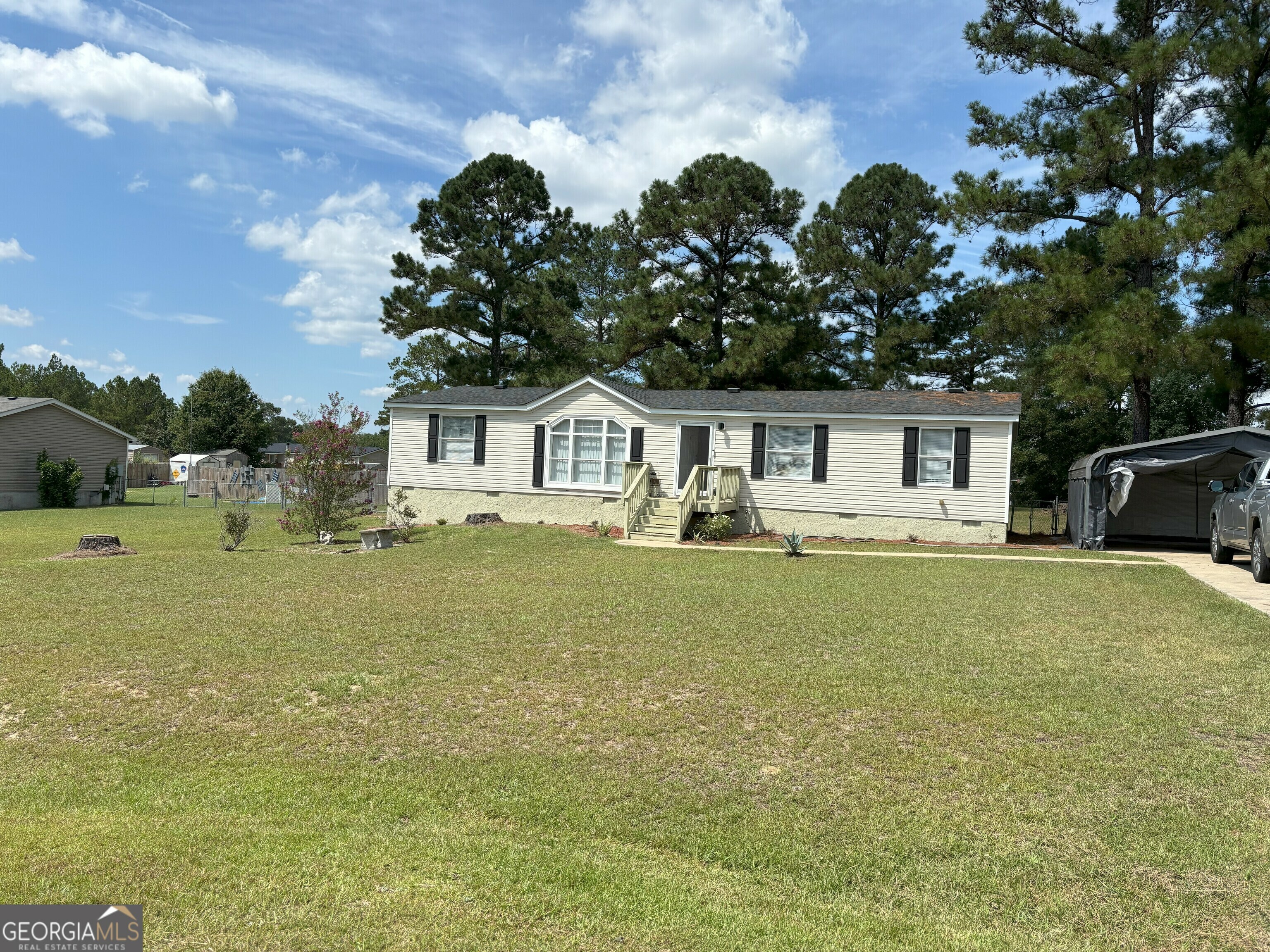 Property Photo:  136 Parker Drive  GA 31217 