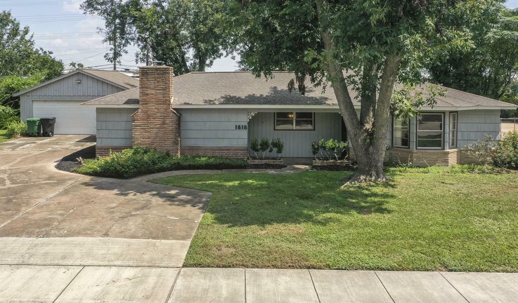 Property Photo:  1818 Wycliffe Drive  TX 77043 